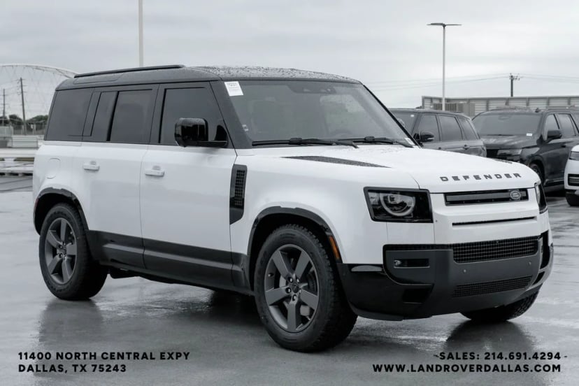 2026 Land Rover Defender 110 - Image 6