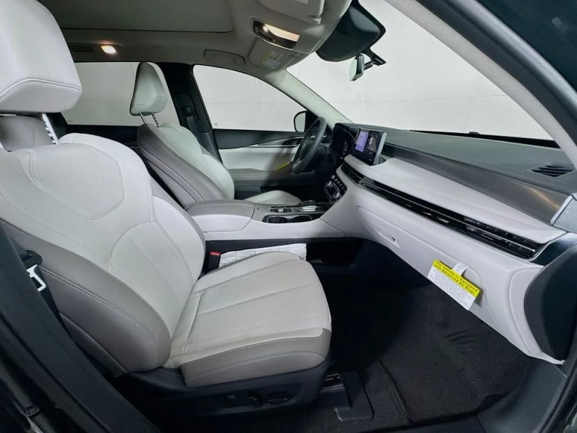 2027 INFINITI QX60 - Image 36