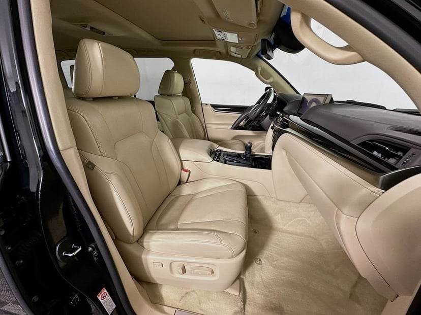 2018 Lexus LX - Image 29