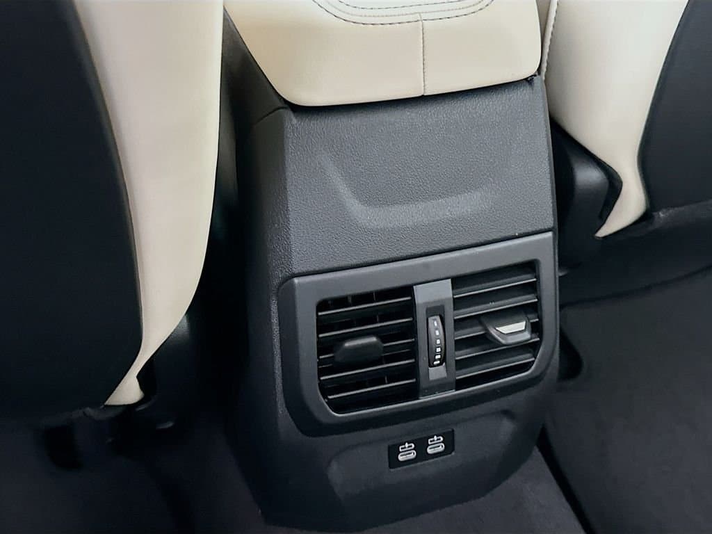 2026 BMW 2 Series - Image 18