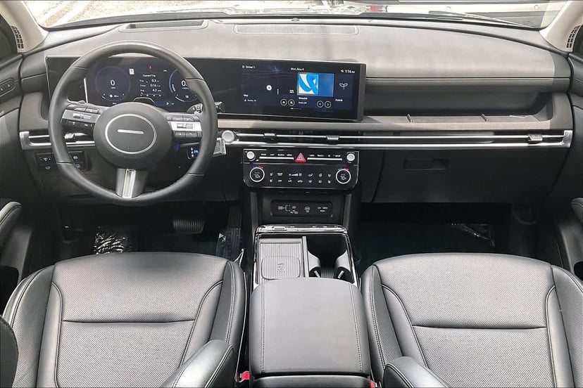 2025 Hyundai Tucson Hybrid - Image 16