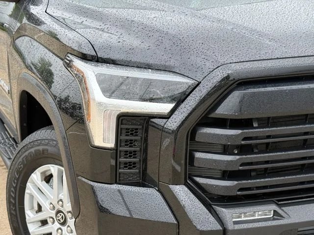 2025 Toyota Tundra - Image 3