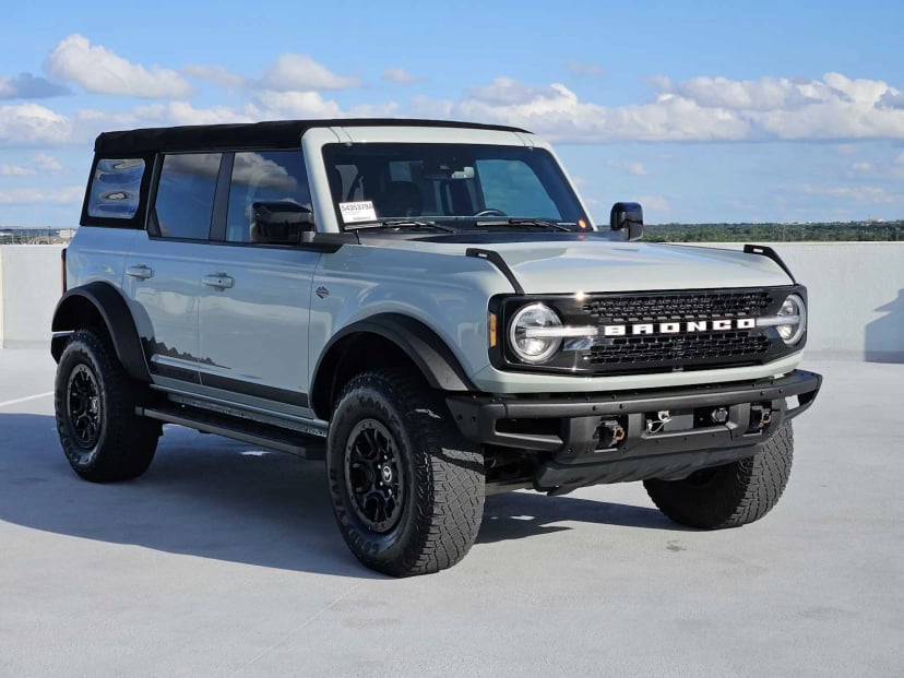 2021 Ford Bronco - Image 3