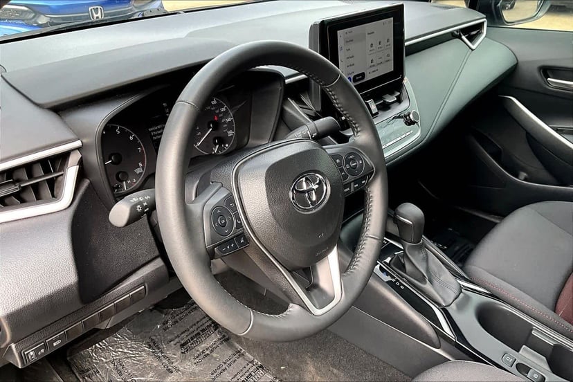 2025 Toyota Corolla - Image 17
