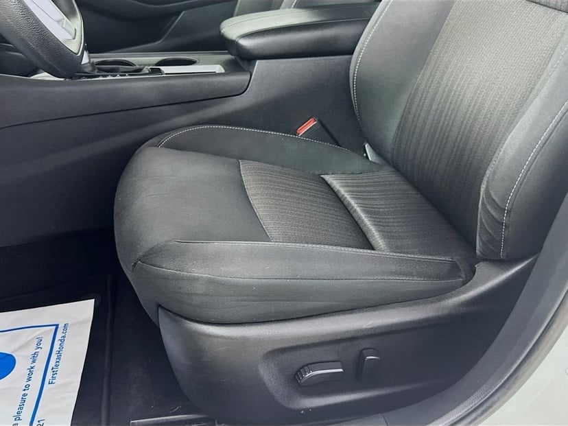 2025 Nissan Altima - Image 23
