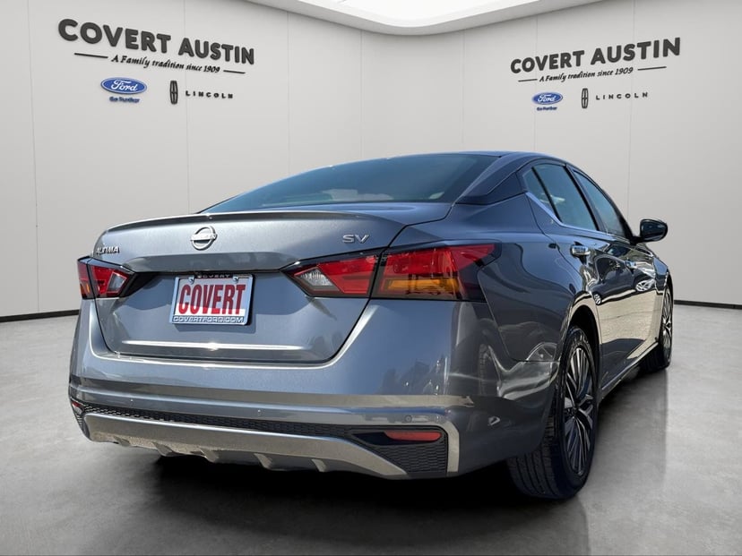 2024 Nissan Altima - Image 5