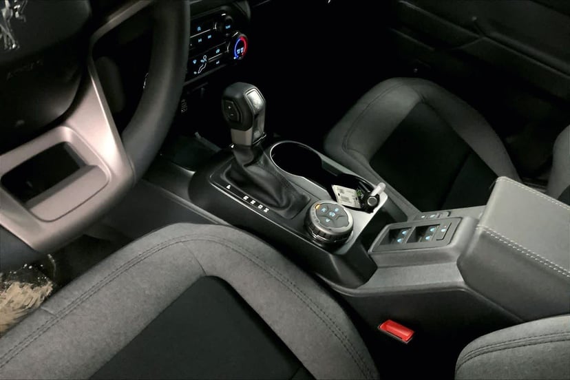 2026 Ford Bronco - Image 6