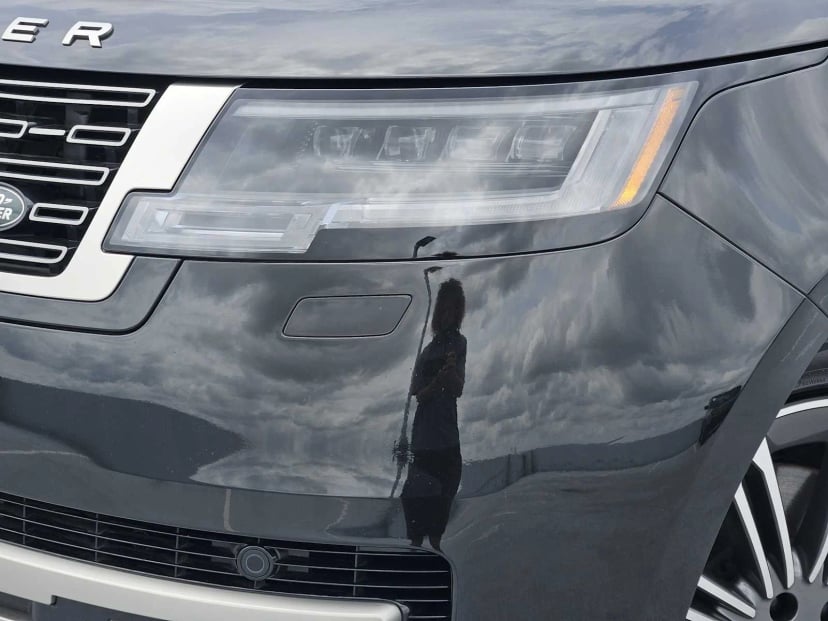 2023 Land Rover Range Rover - Image 8