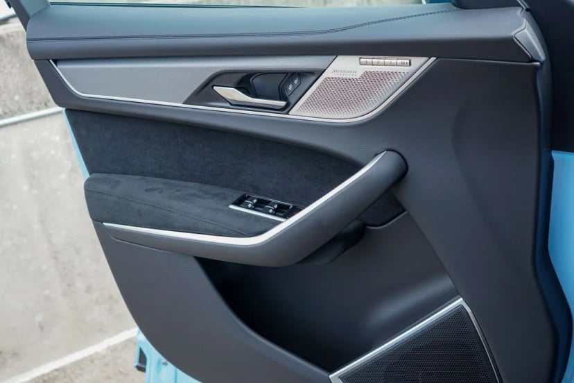 2026 Jaguar F-PACE SVR FINAL EDITION - Image 23