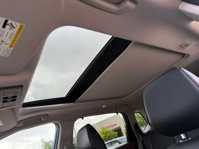2021 Nissan Rogue - Image 29