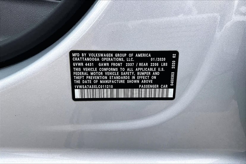 2020 Volkswagen Passat - Image 35