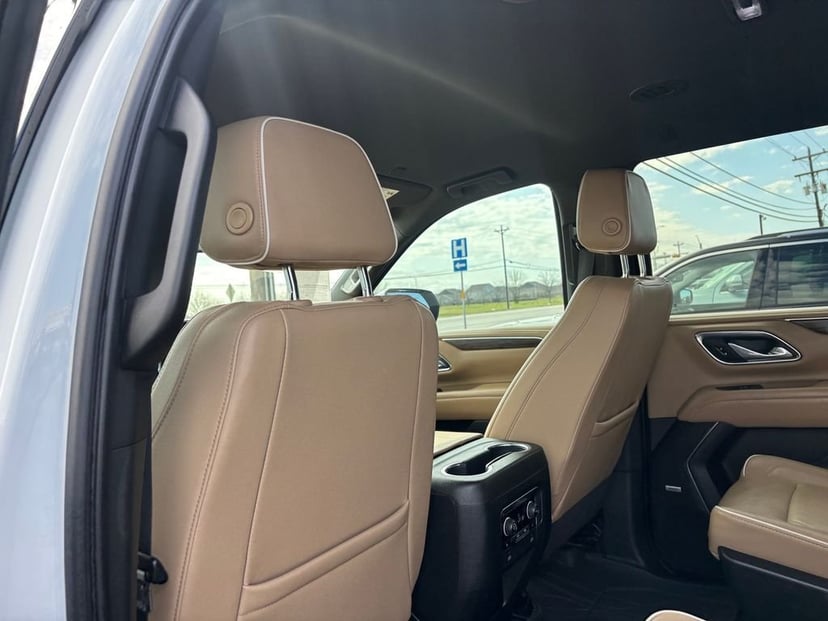 2023 Chevrolet Suburban - Image 23