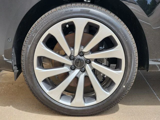 2026 Land Rover Range Rover - Image 7
