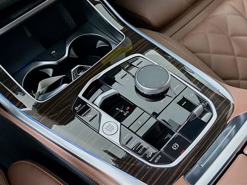2026 BMW X7 - Image 15