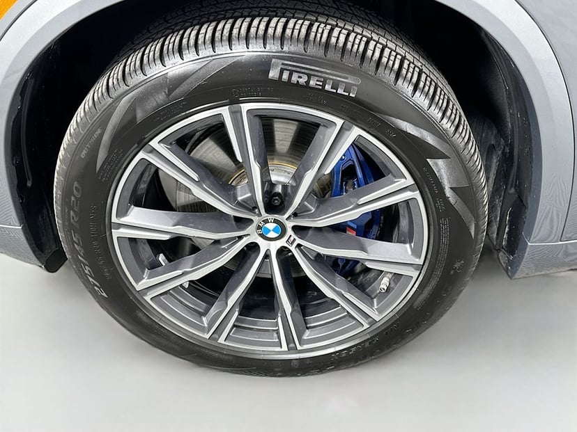 2025 BMW X5 - Image 32