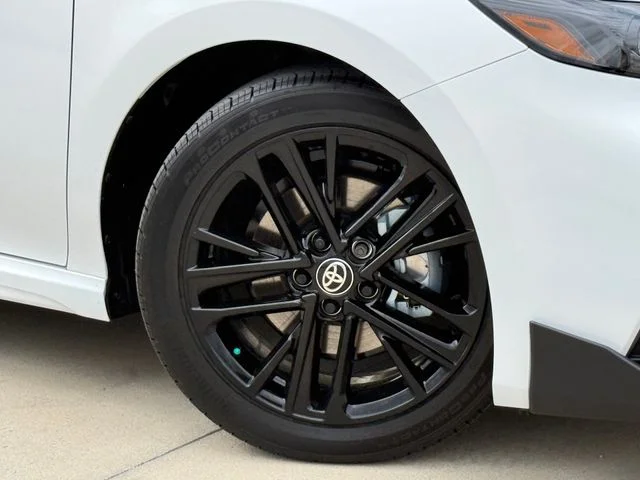 2026 Toyota Camry - Image 2