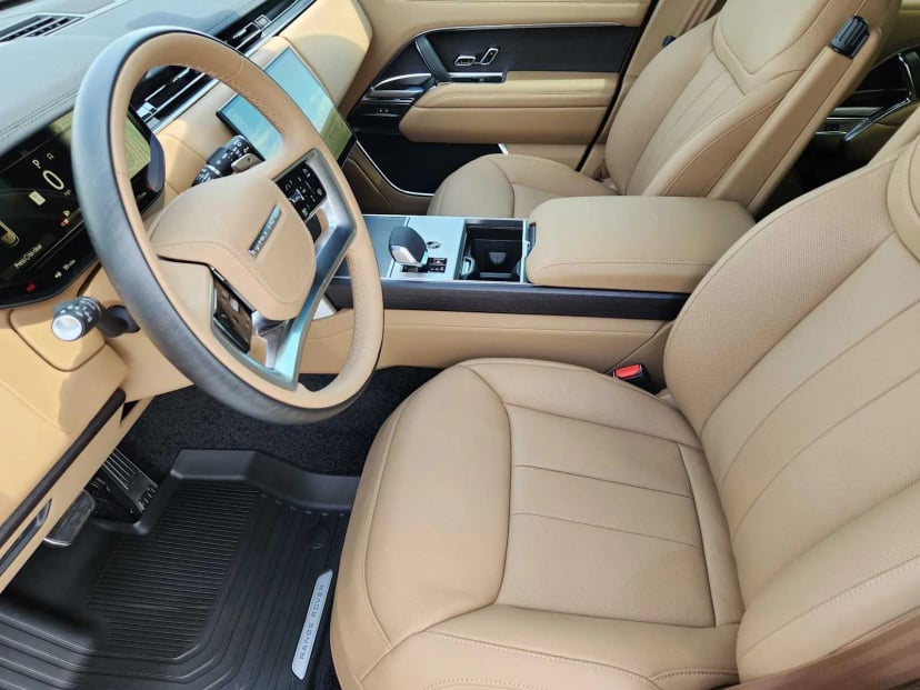 2026 LAND ROVER Range Rover - Image 12