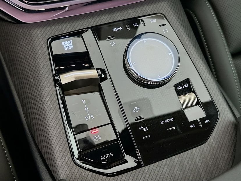 2025 BMW X3 - Image 15