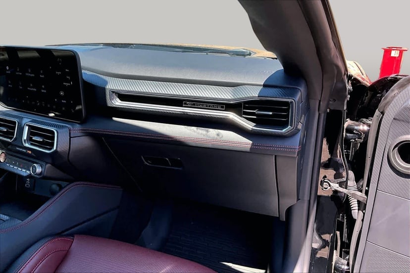 2025 Ford Mustang - Image 19