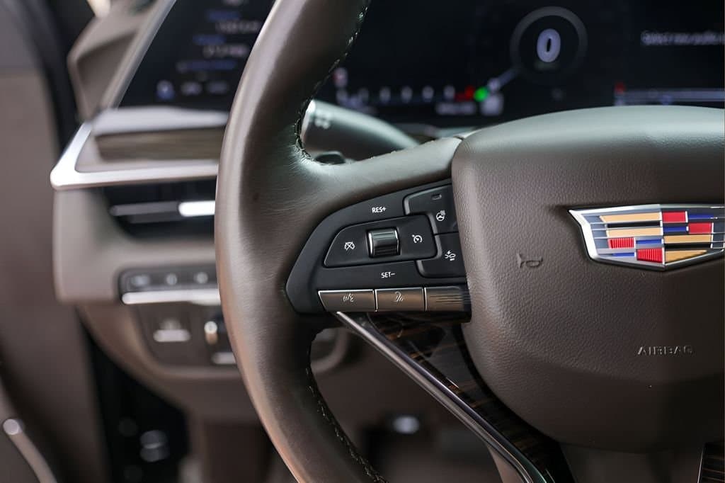 2021 Cadillac Escalade - Image 14