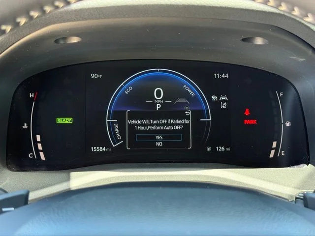 2025 Toyota Camry - Image 13