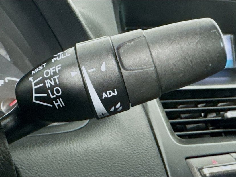 2009 Honda Accord - Image 13