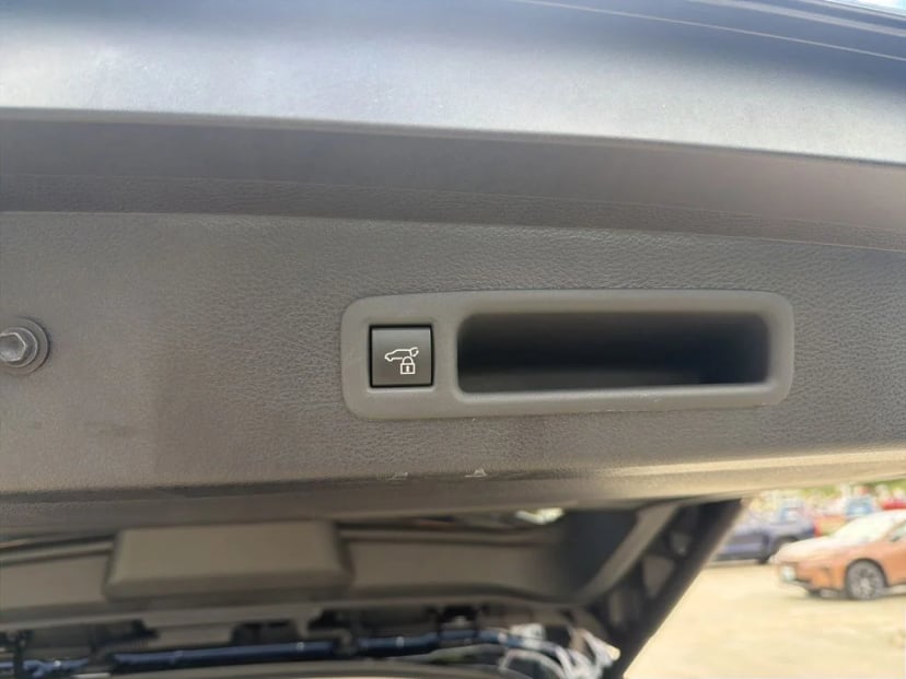 2026 Toyota Sienna - Image 27