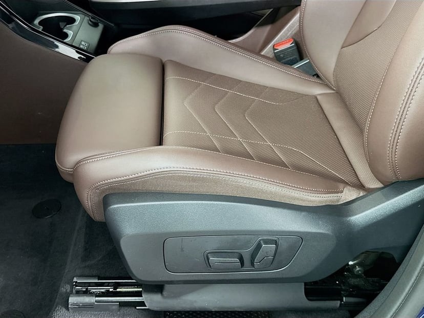 2025 BMW X1 - Image 19