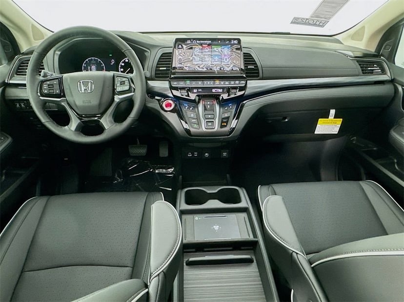 2026 Honda Odyssey - Image 32