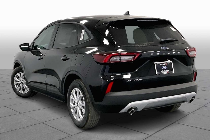 2026 Ford Escape - Image 12
