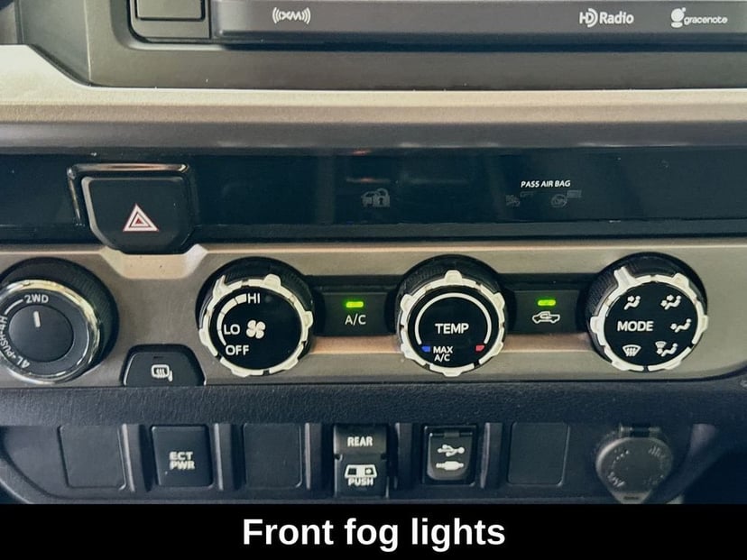 2018 Toyota Tacoma - Image 18