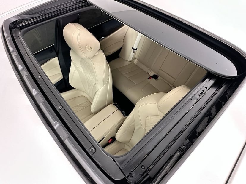 2023 BMW 5 Series - Image 22