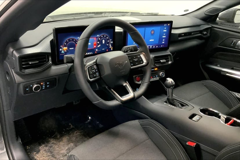 2026 Ford Mustang - Image 4