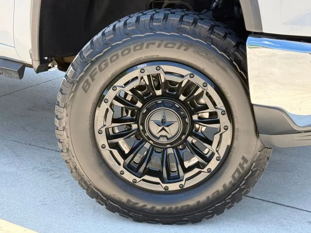 2024 Chevrolet Silverado 2500HD - Image 2