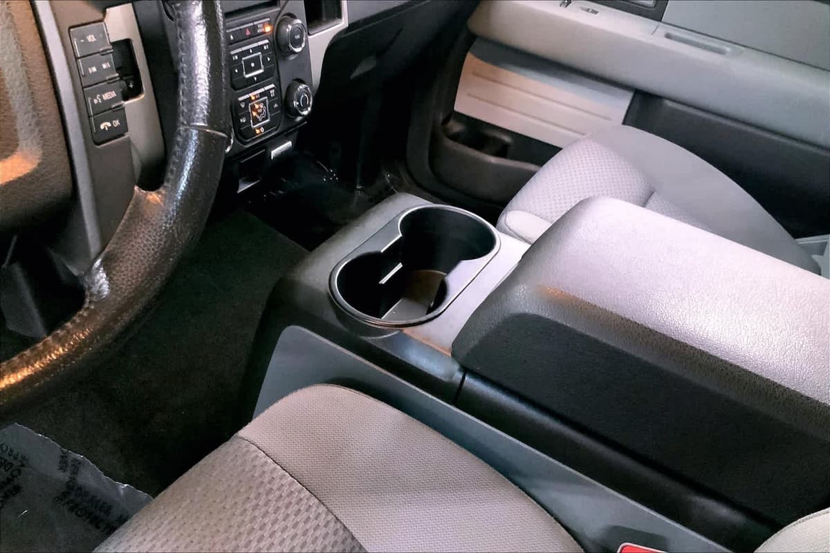 2013 Ford F-150 - Image 13