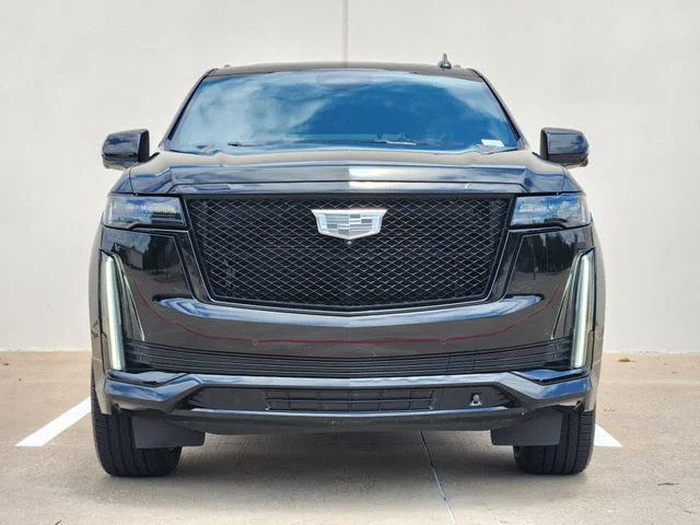 2021 Cadillac Escalade - Image 2