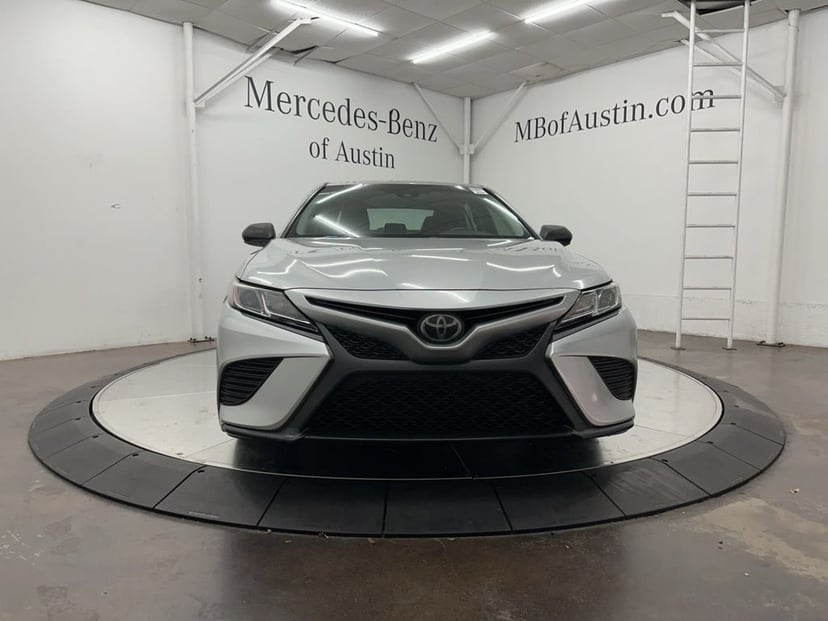 2018 Toyota Camry - Image 2