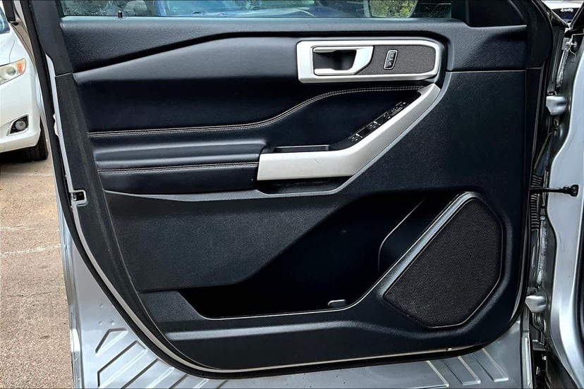2022 Ford Explorer - Image 21