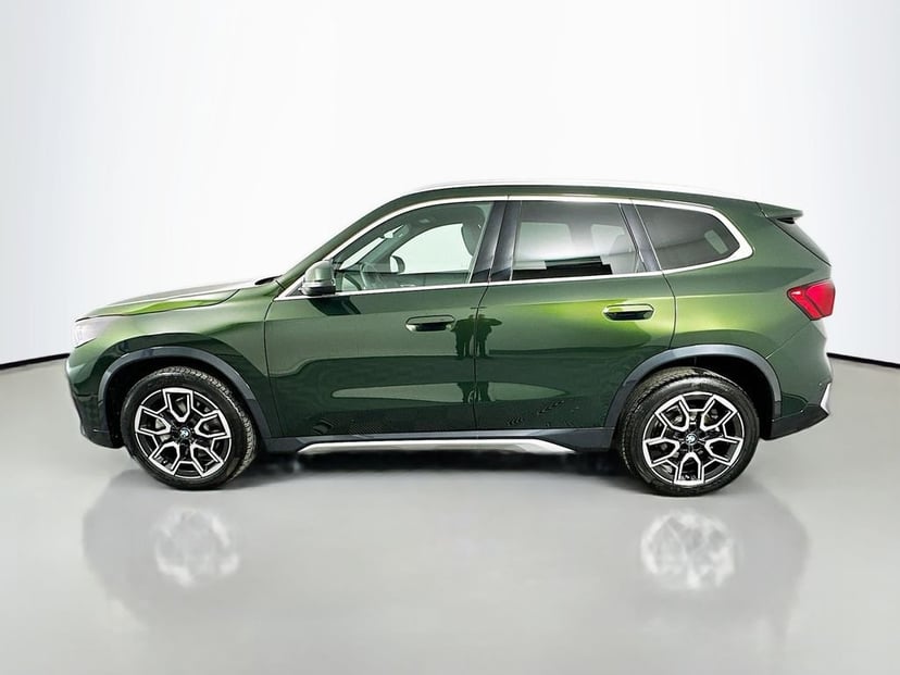 2025 BMW X1 - Image 8