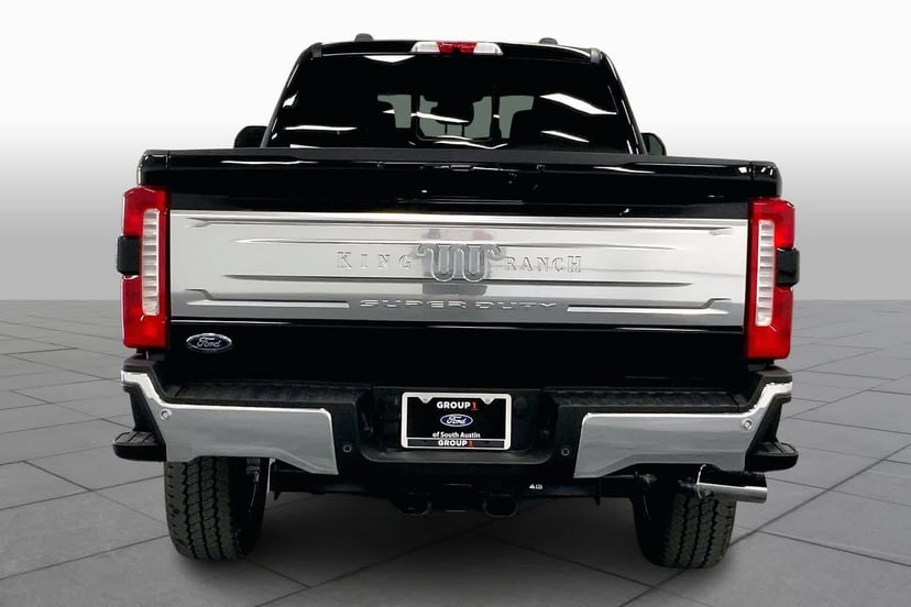 2026 Ford Super Duty - Image 3