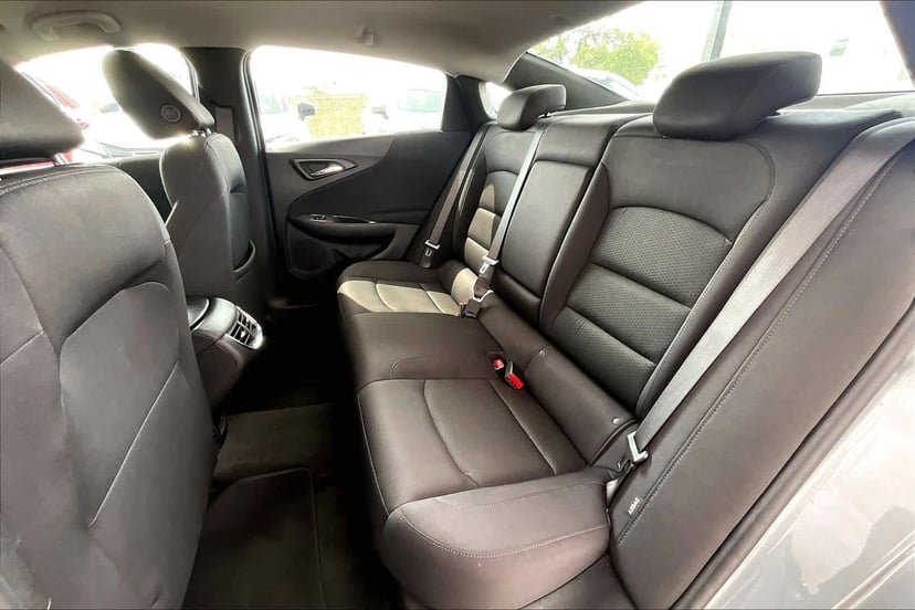 2024 Chevrolet Malibu - Image 19