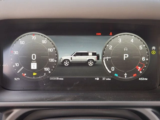 2026 Land Rover Defender 110 - Image 15