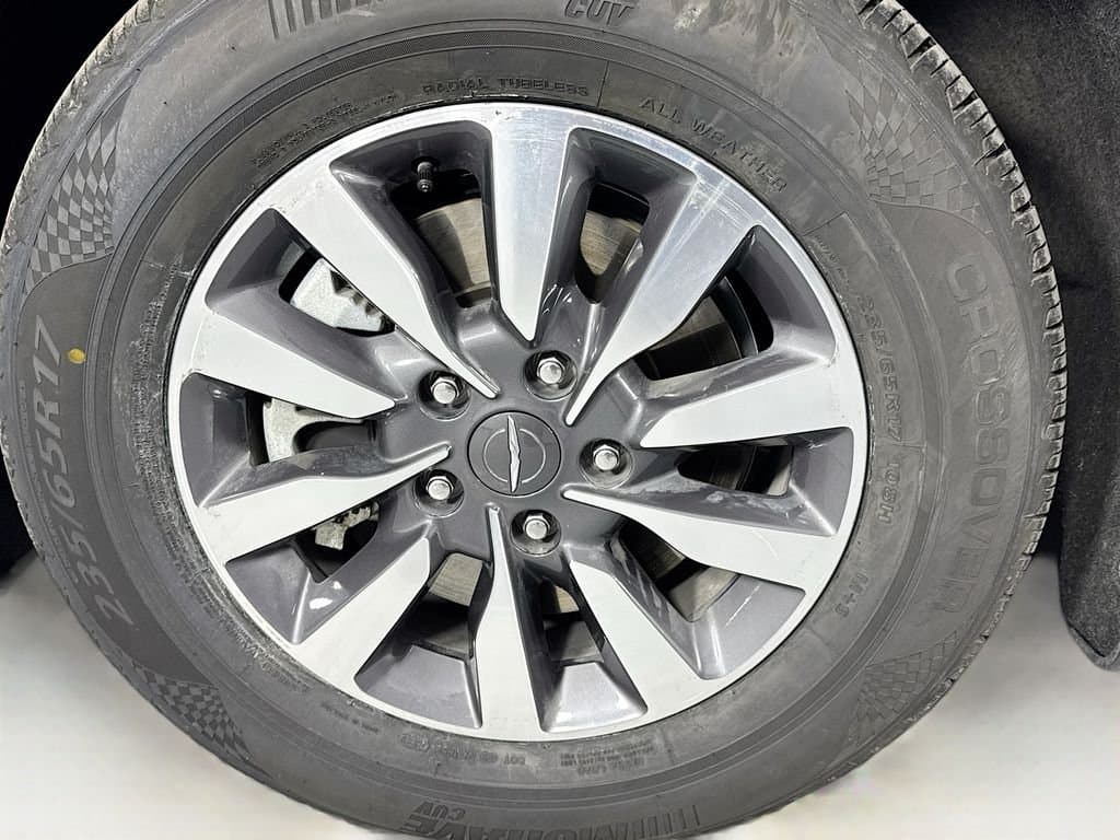 2023 CHRYSLER Pacifica - Image 42