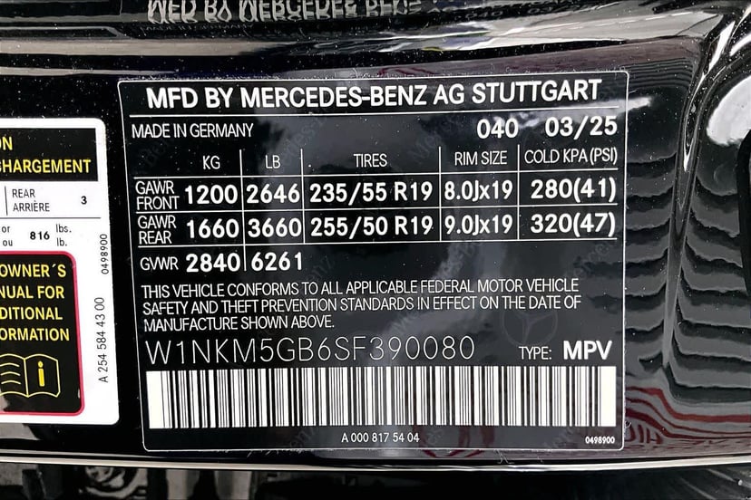 2025 Mercedes-Benz GLC 350e - Image 38