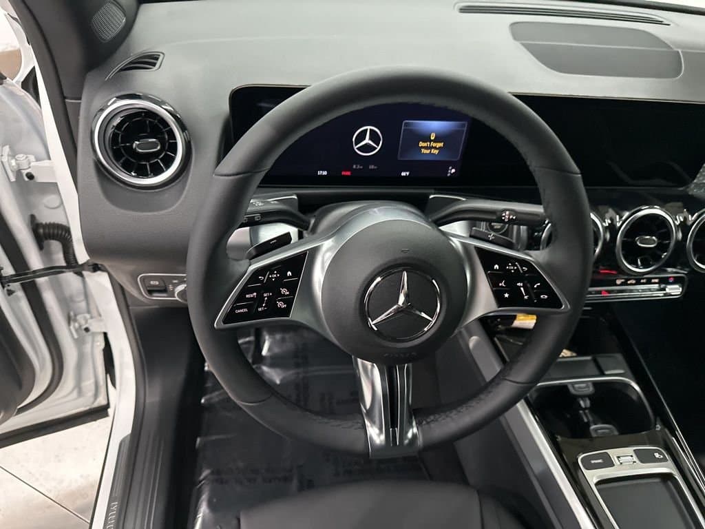 2026 MERCEDES-BENZ GLB - Image 11