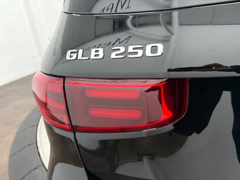 2026 Mercedes-Benz GLB - Image 43