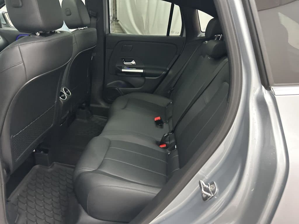 2026 MERCEDES-BENZ GLA - Image 24