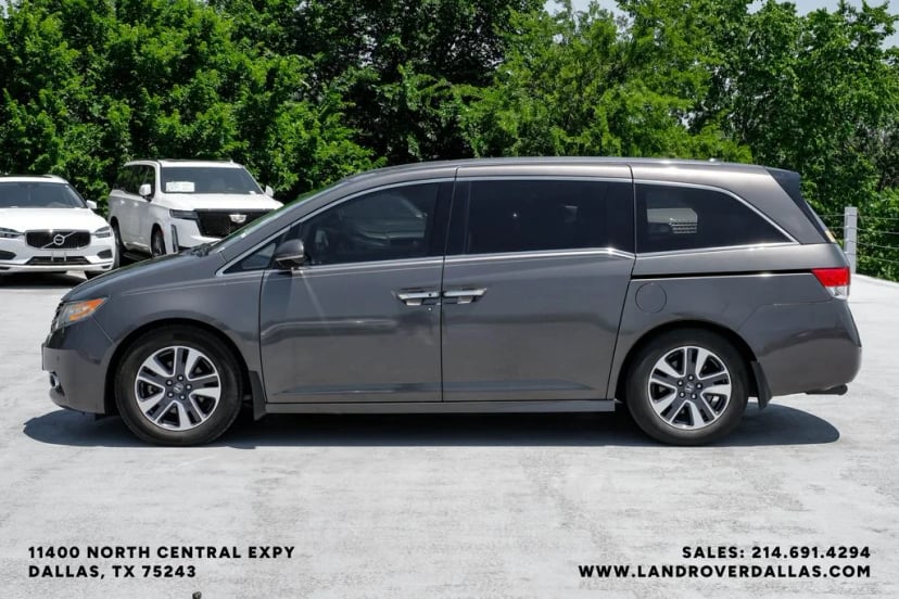 2017 Honda Odyssey - Image 11