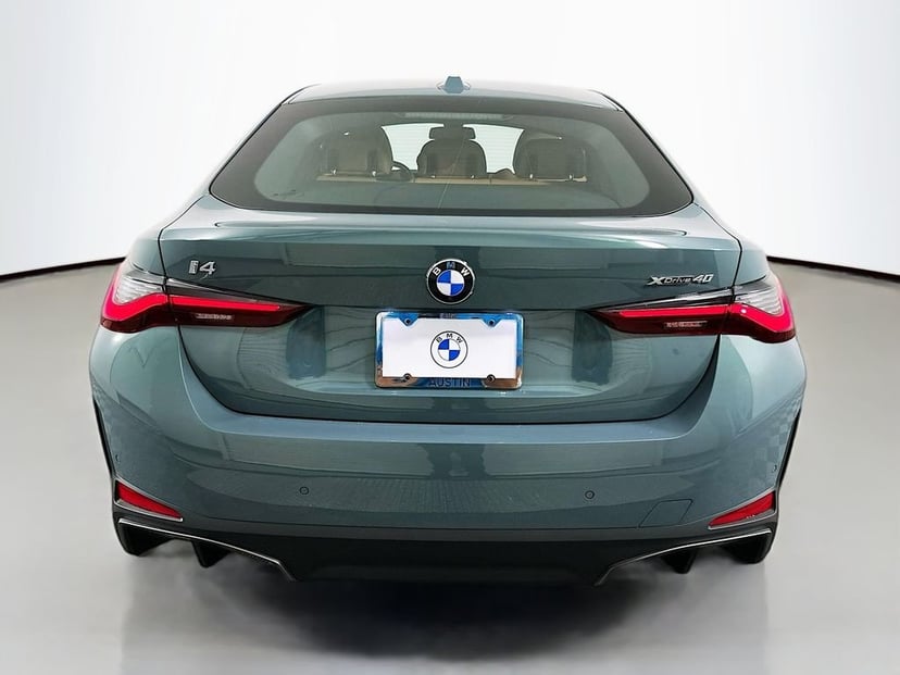 2026 BMW i4 - Image 6