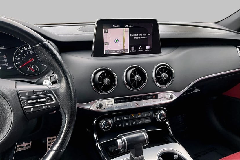 2019 Kia Stinger - Image 7